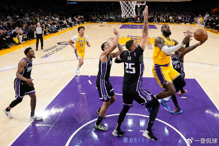 九游APP-湖人擒下雄鹿，詹姆斯完美演绎逆袭的简单介绍