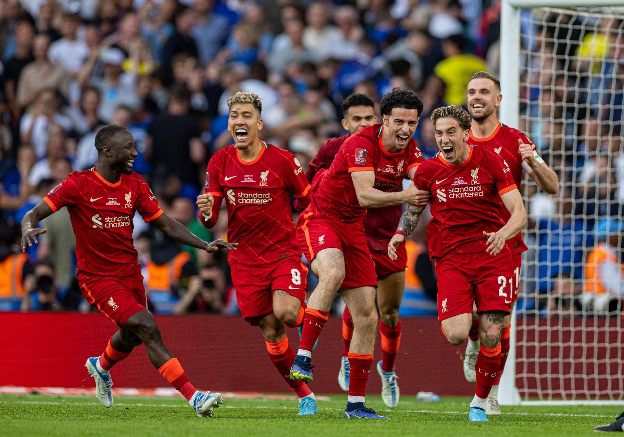 英超球队士气高涨,备战即将到来的比赛 英超球队士气高涨,备战即将到来的比赛