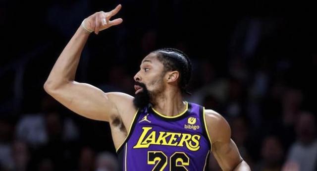 湖人主帅暂停训练改善防守问题 湖人主帅暂停训练改善防守问题