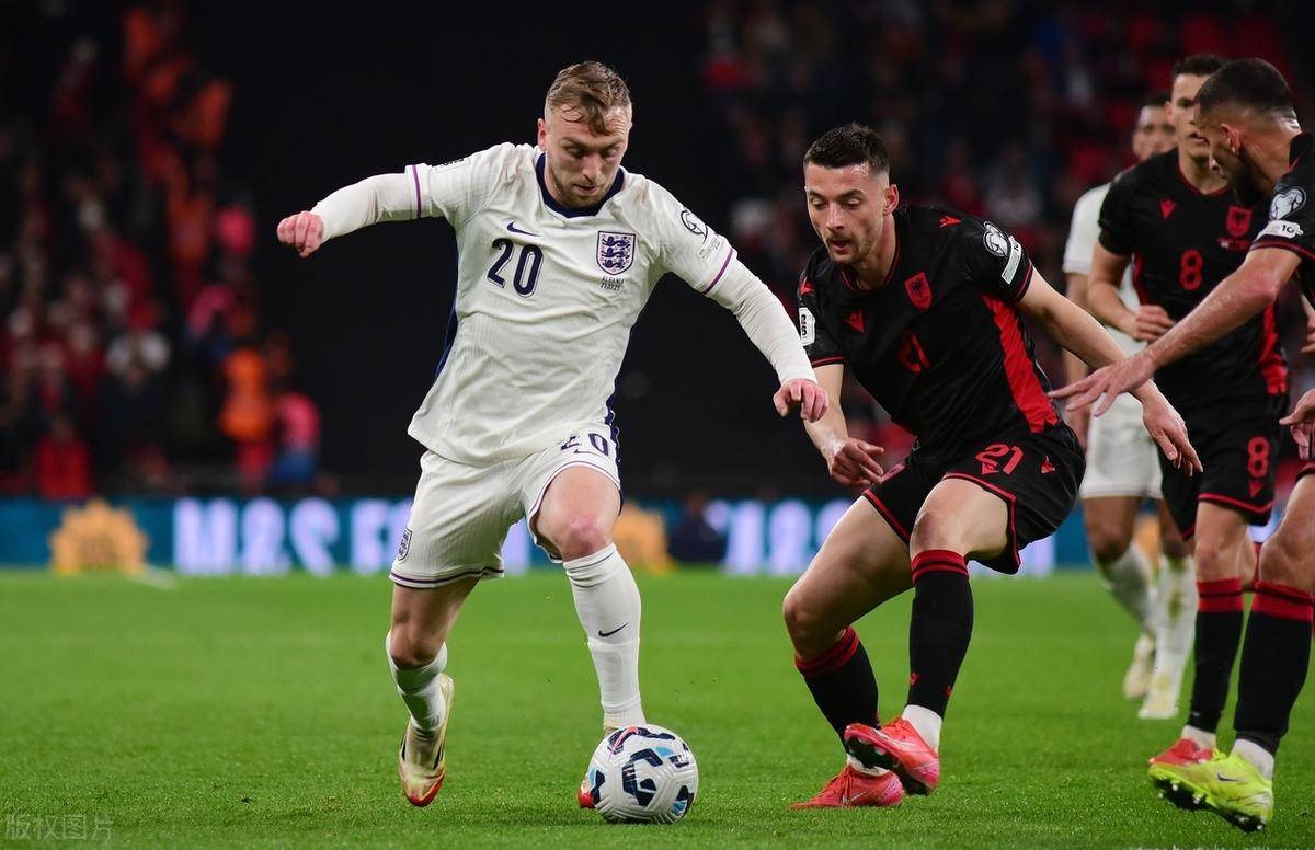 关于索伯车队鏖战红牛二队，皮亚斯特里状态火热的信息