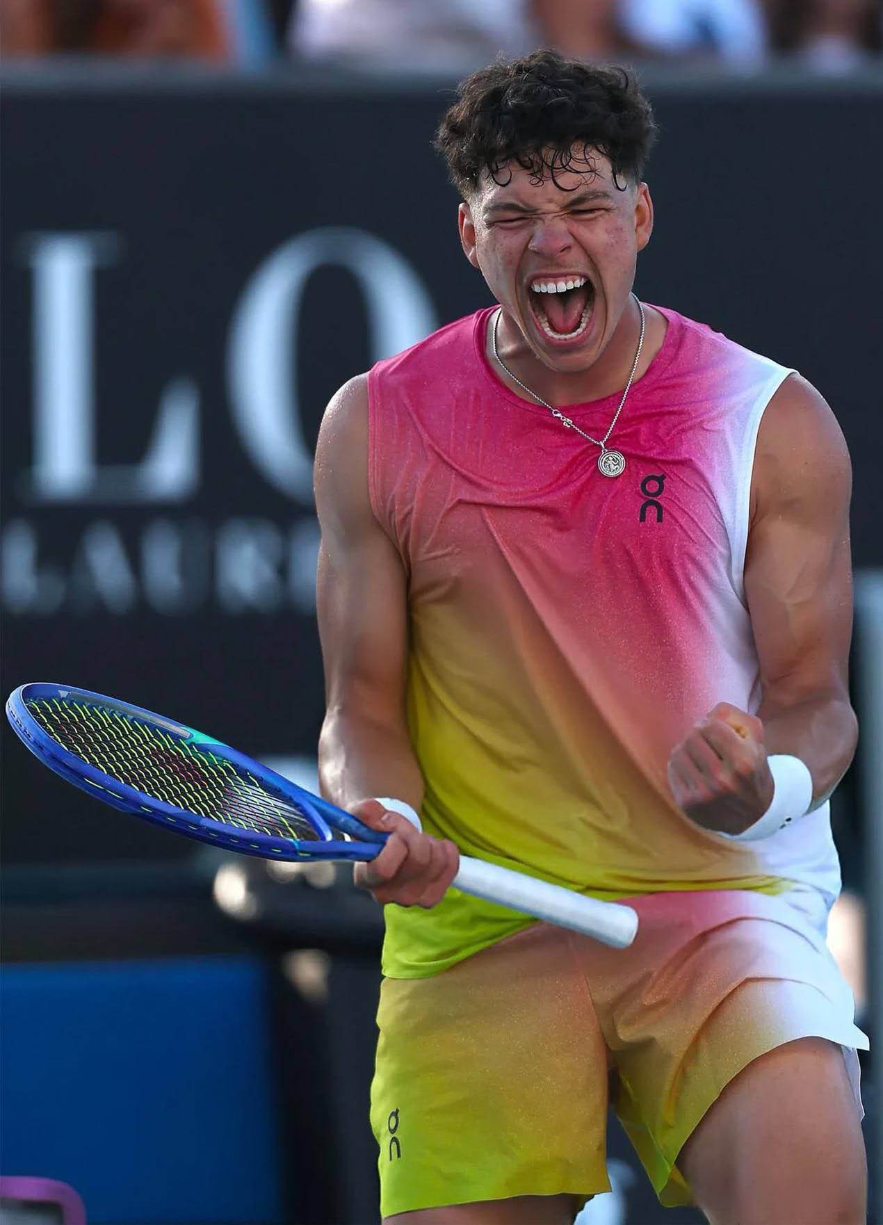 关于年终总决赛鏖战澳网，阿尔卡拉斯统治全场的信息