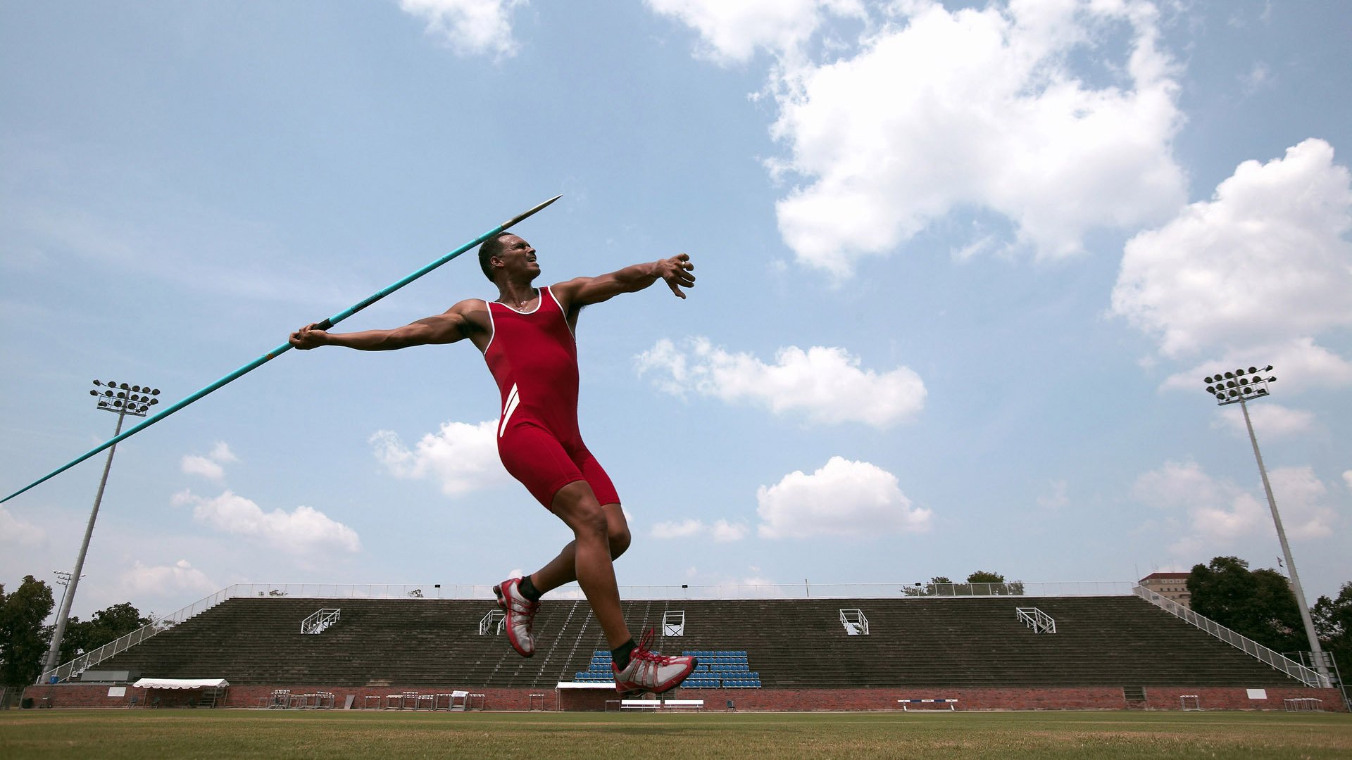 东决关键战之夜，塔图姆主宰比赛走向